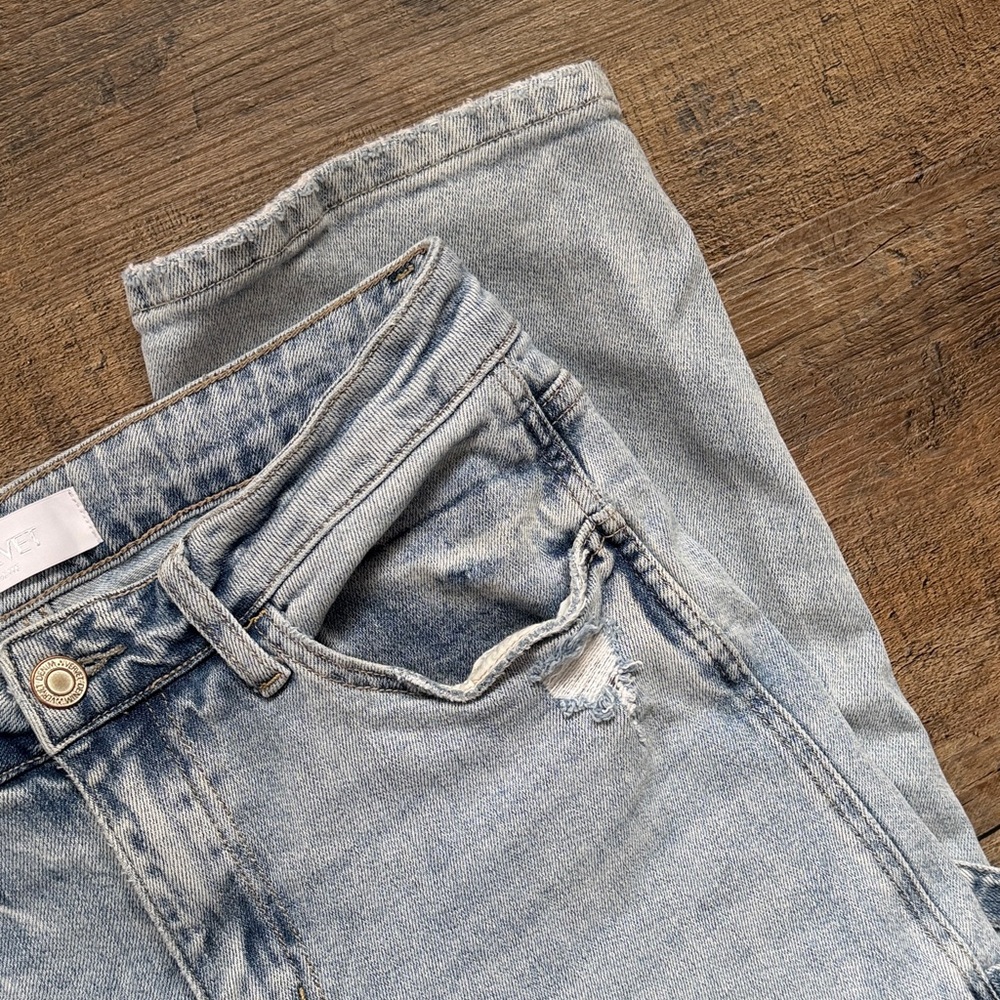Veveret Women's Light Utility Style Straight Leg Jeans size 28 - Picture 7 of 10